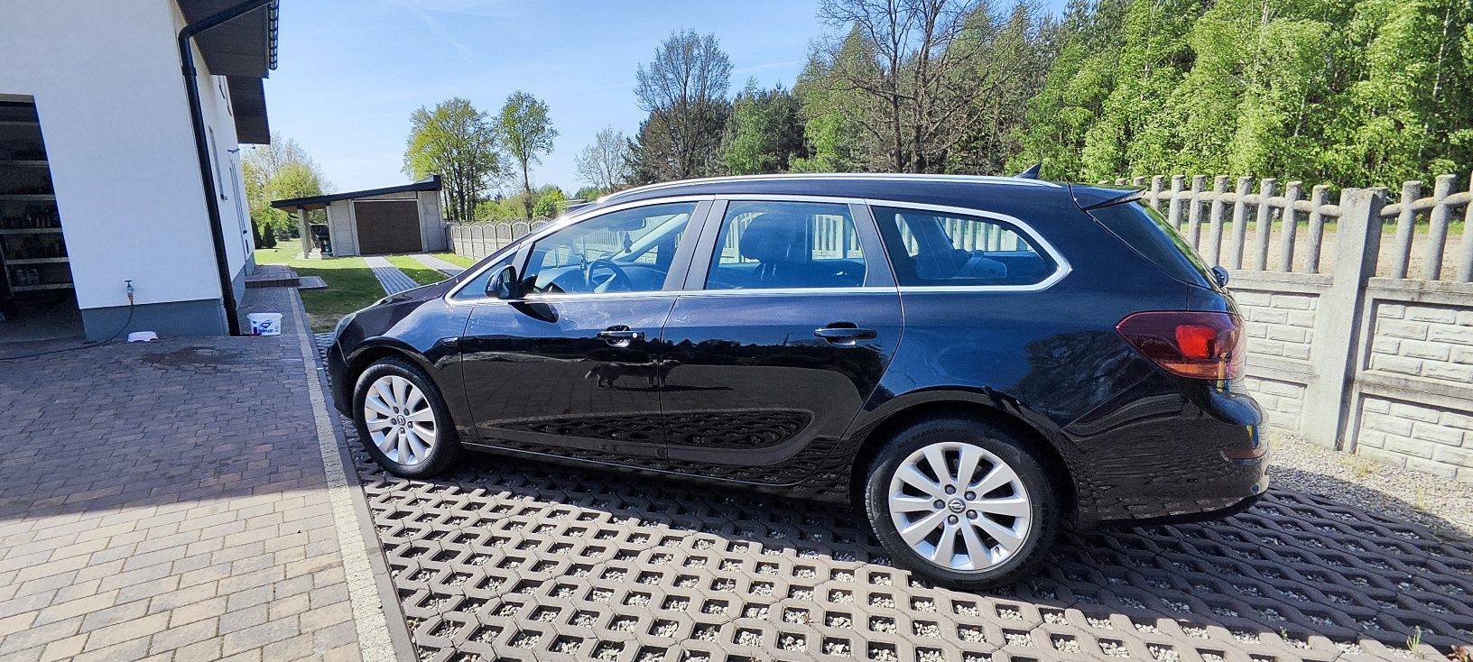 Sprzedam samochód Opel Astra J 1,7 125KM