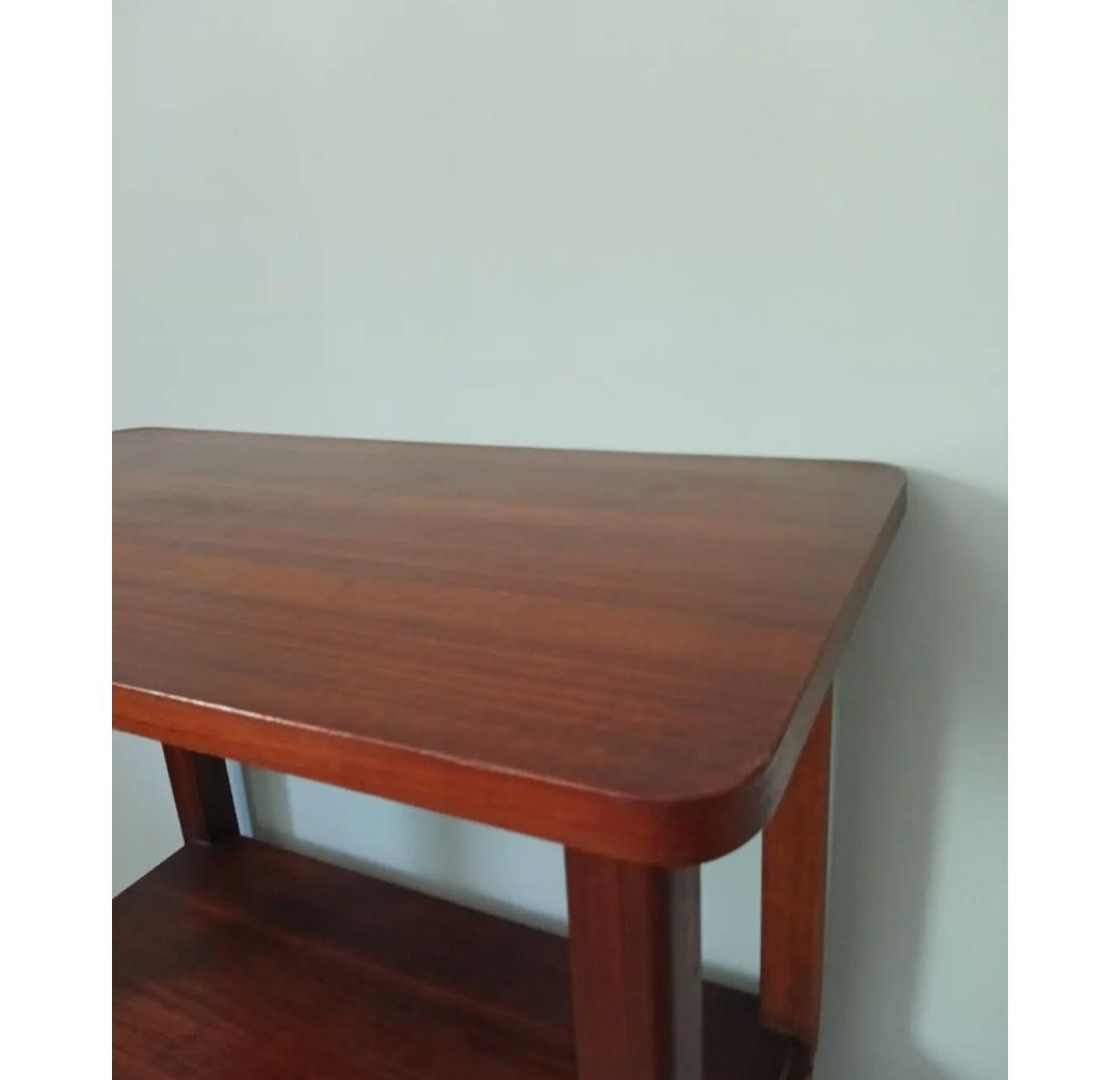 Mesa de apoio para TV ,ou toca discos