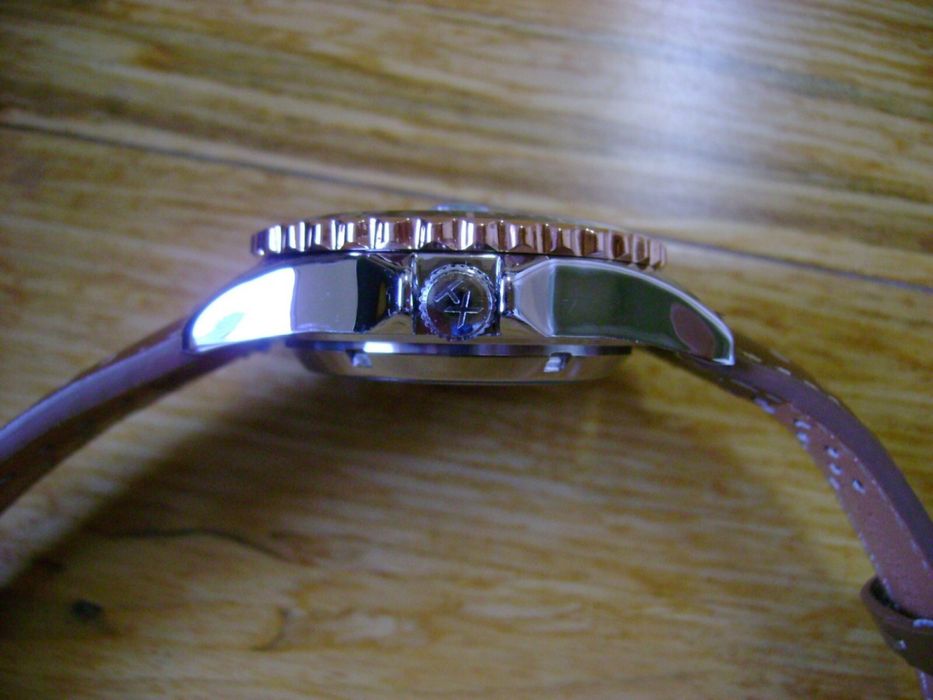 Timex Navi XL Automatic - новые механические часы с прозрачной крышкой