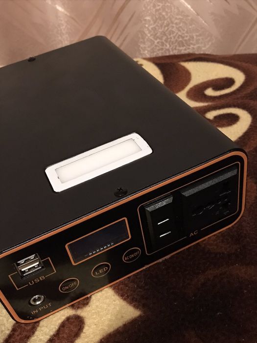 Супер потужна зарядна станція 300W ТВ ноут моб роутер повер та ін Нова