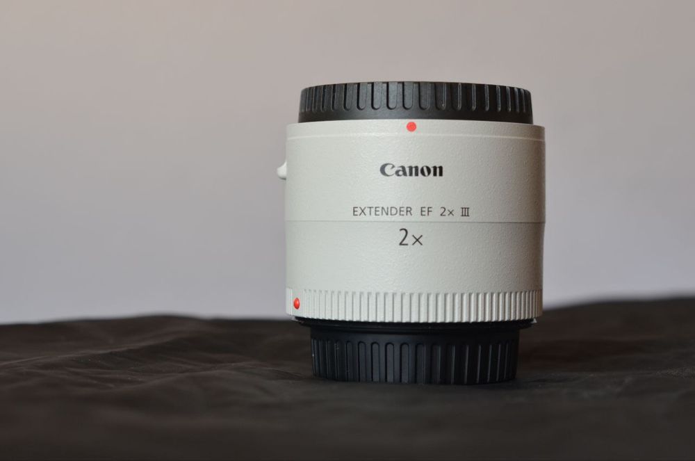 Телеконвертер Canon EF 2x III Extender