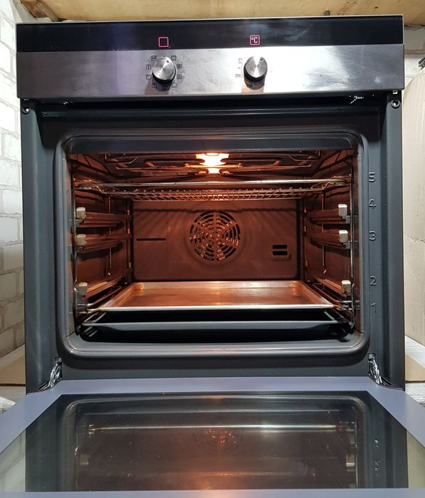 Електрична духовка/электрическая духовка Siemens HD 300550 б/у з Німеч