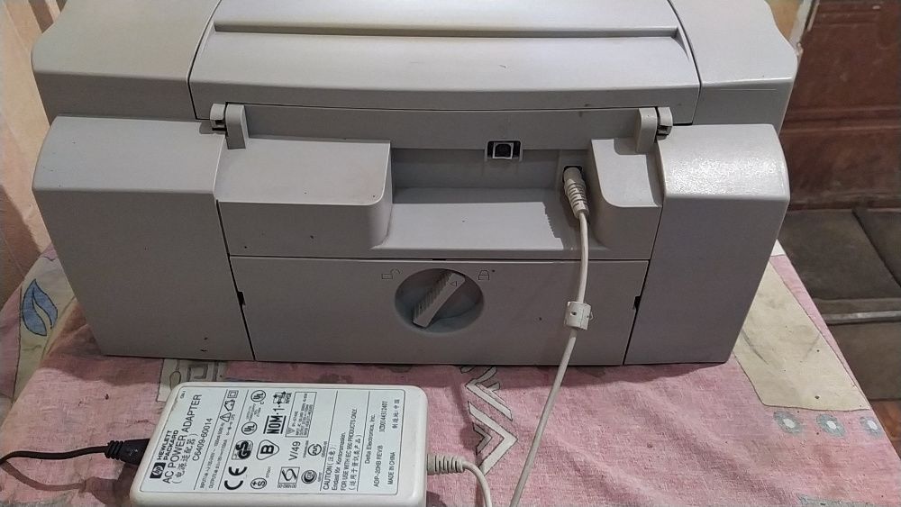 Принтер HP deskjet 845c.не рабочий наверное высохли краски.