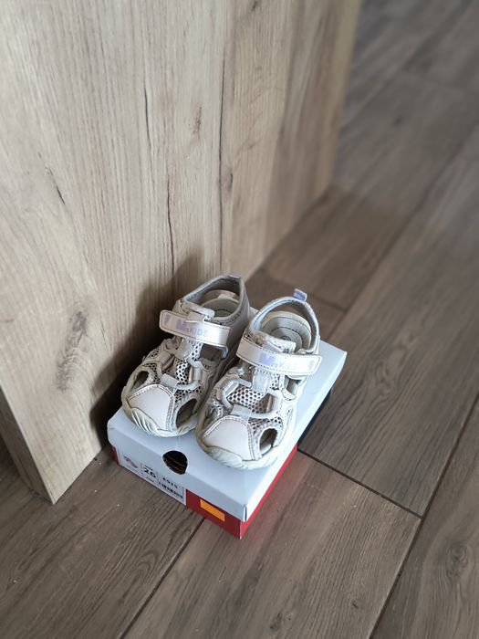 Sandały dla dziewczynki apawwa 26 E915