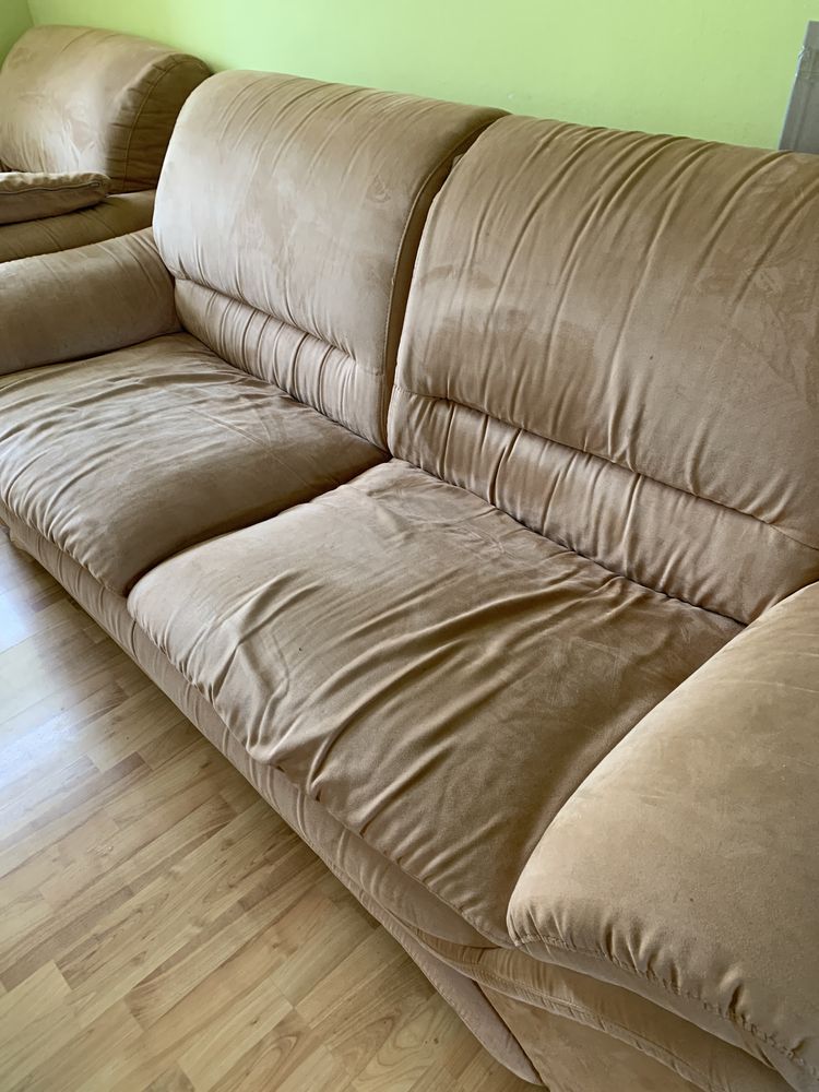 Продаю диван і м’які крісла фірми EKMI