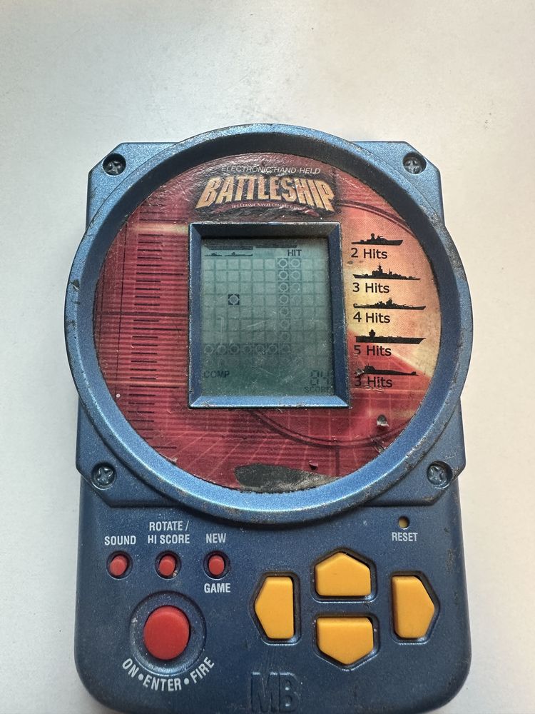Портативна гра морський бій Milton Bradley Battleship