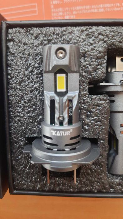 Led лампи лампочки цоколь h7  з кулером Canbus