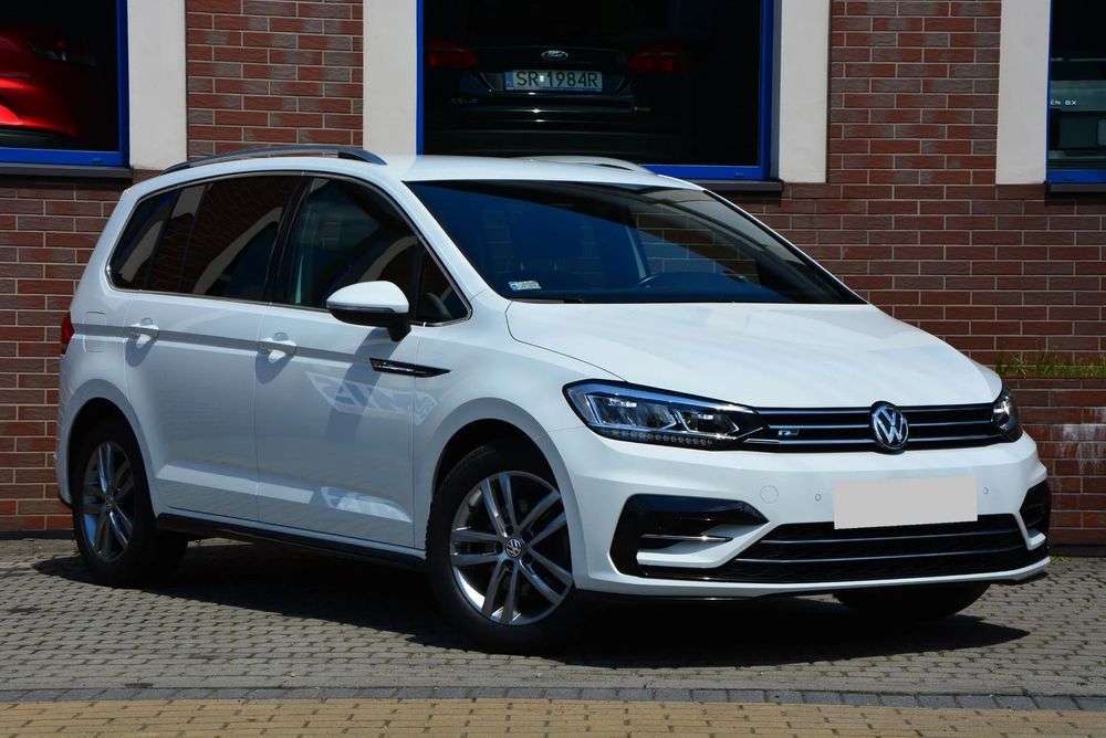 Volkswagen Touran 1,4 150 KM R-Line , Navi, podg. siedzenia