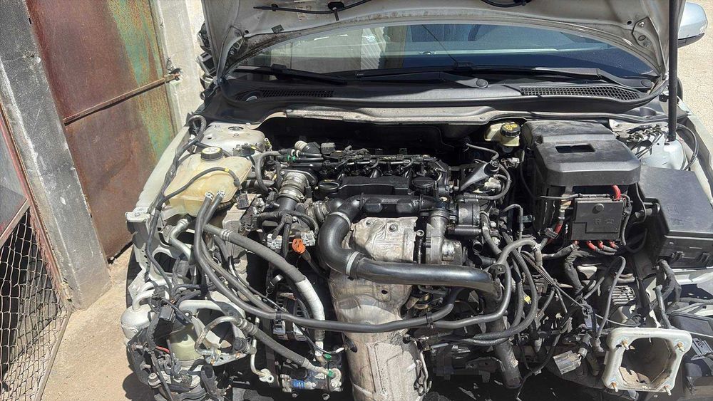 VOLVO C30 PARA PEÇAS