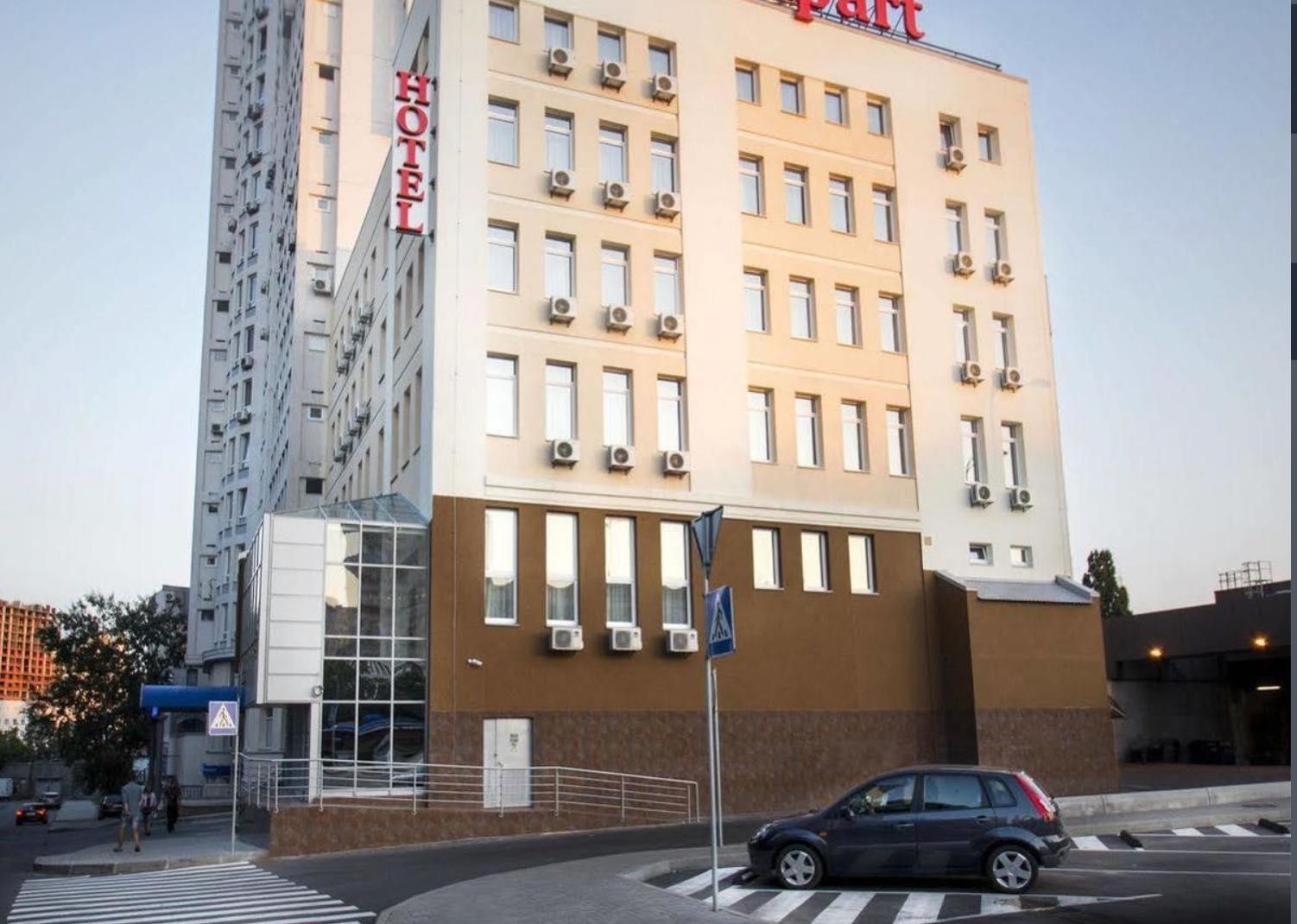 Центр. Печерск. Продажа гостиницы 1387м2, возм. под клинику