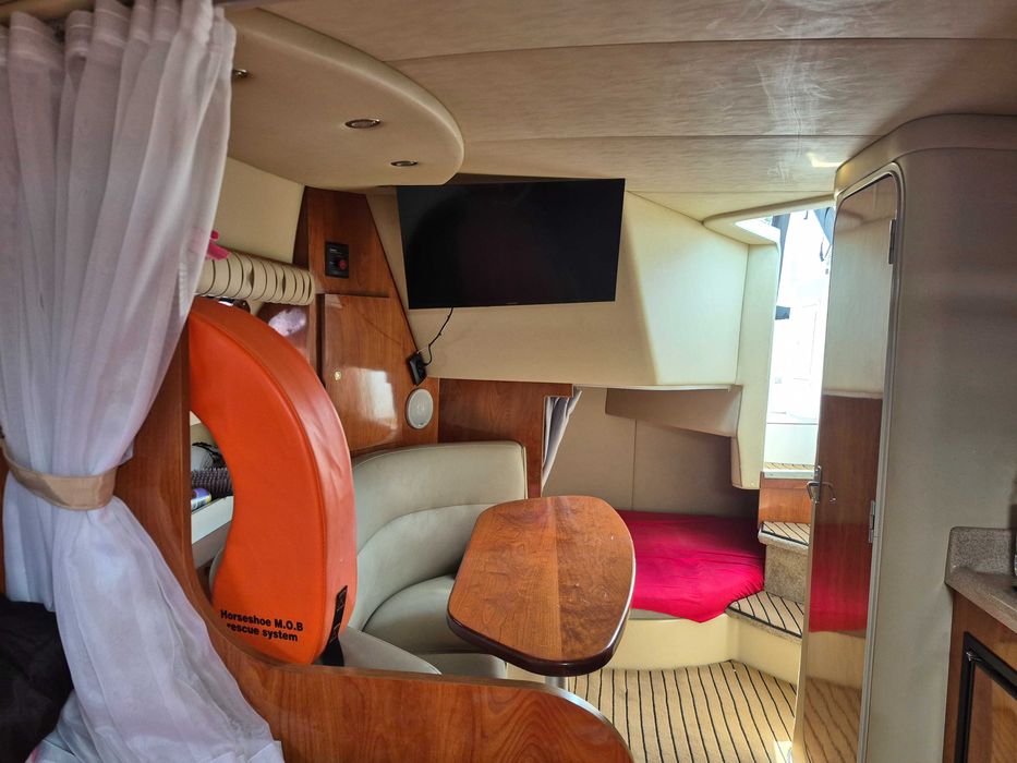 Sprzedam jacht motorowy Yacht Cruiser 280 cxi z 2006 r