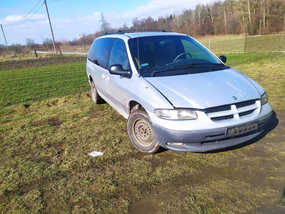 Chrysler Voyager 3.3 tylko części