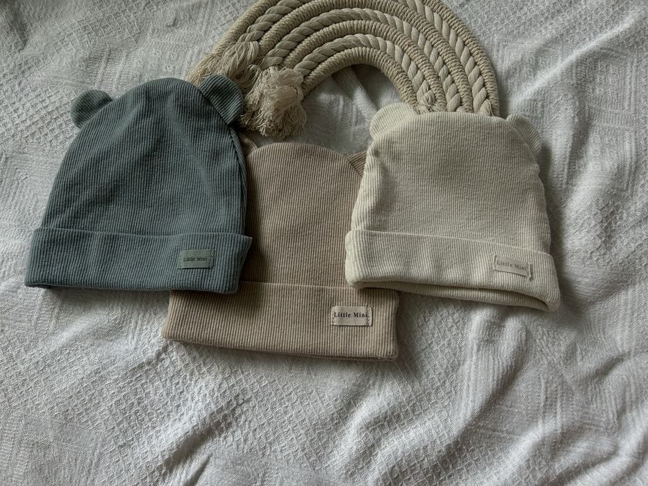 Шапка з вушками  весна/осінь Zara 0-6, 6-12 міс