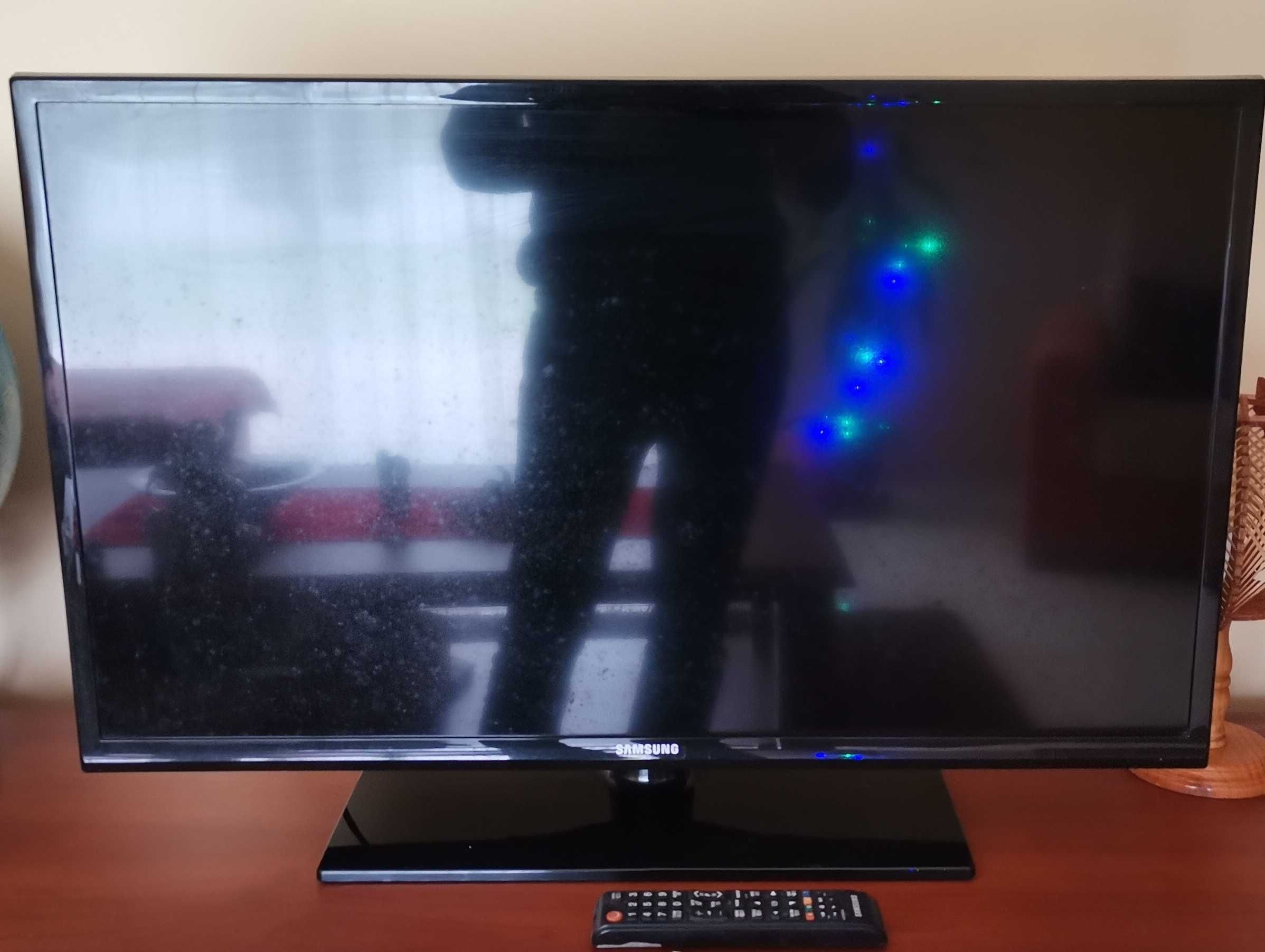 TV Samsung  (32”) Avariada - Para Reposição ou Peças