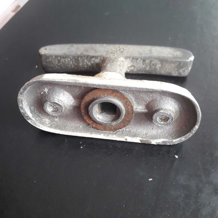 Klamki aluminiowe stare
