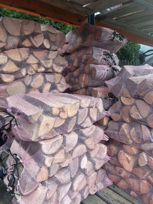 Drewno w workach do wedzenia buk olcha dąb rozpałka sosna grab brzoza