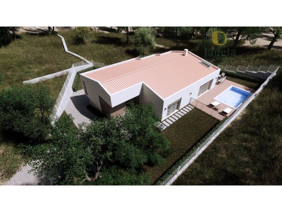 Lote com projeto aprovado para construção de moradia T4