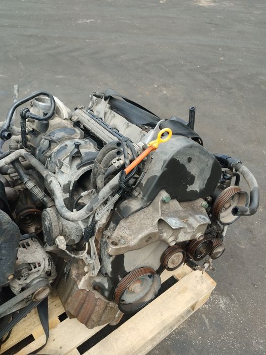 Двигун Мотор Двигатель Vw golf 4 Seat Toledo Leon 1.6 16V BCB AUS AZD