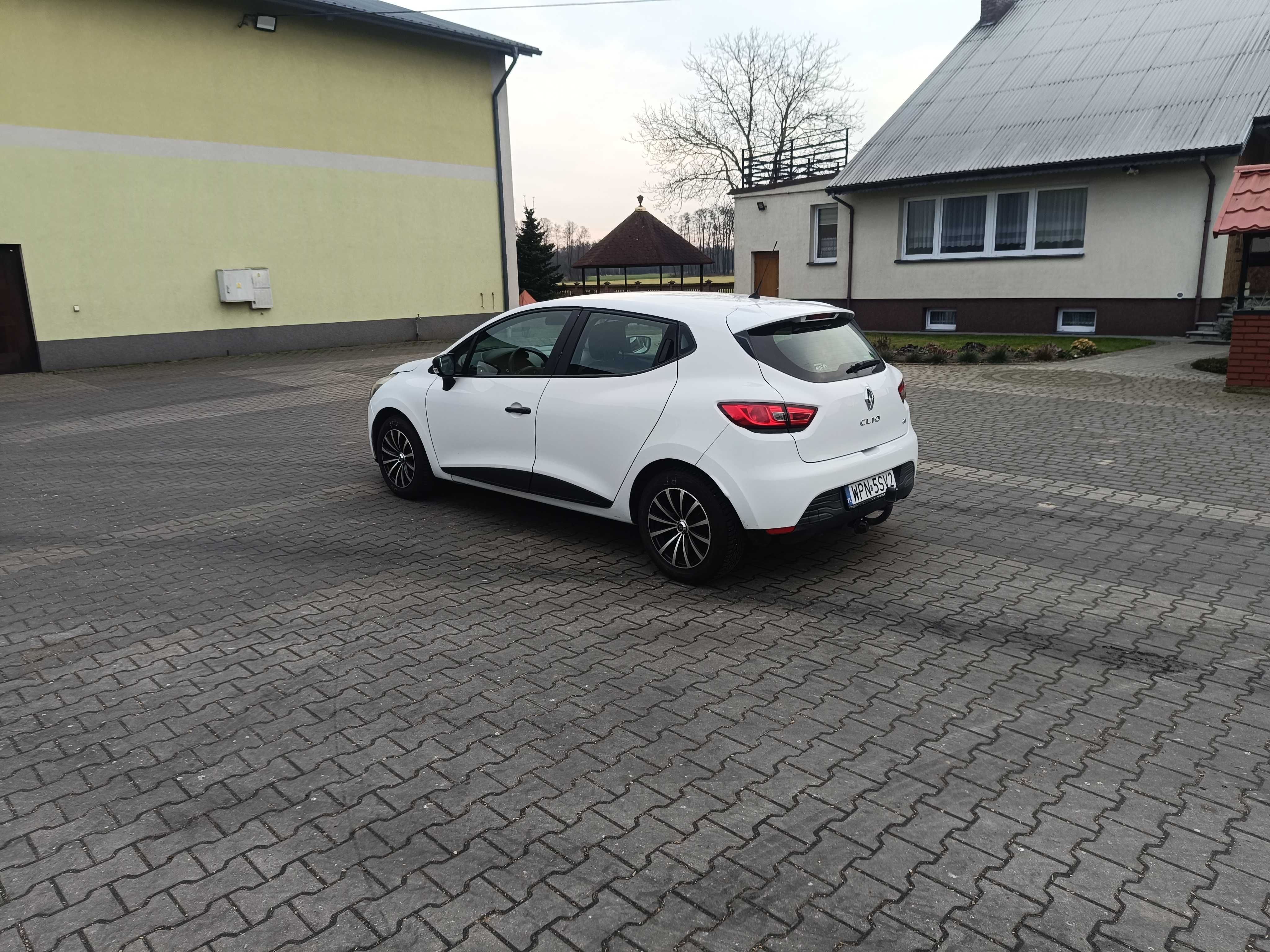 Renault Clio IV salon Polska