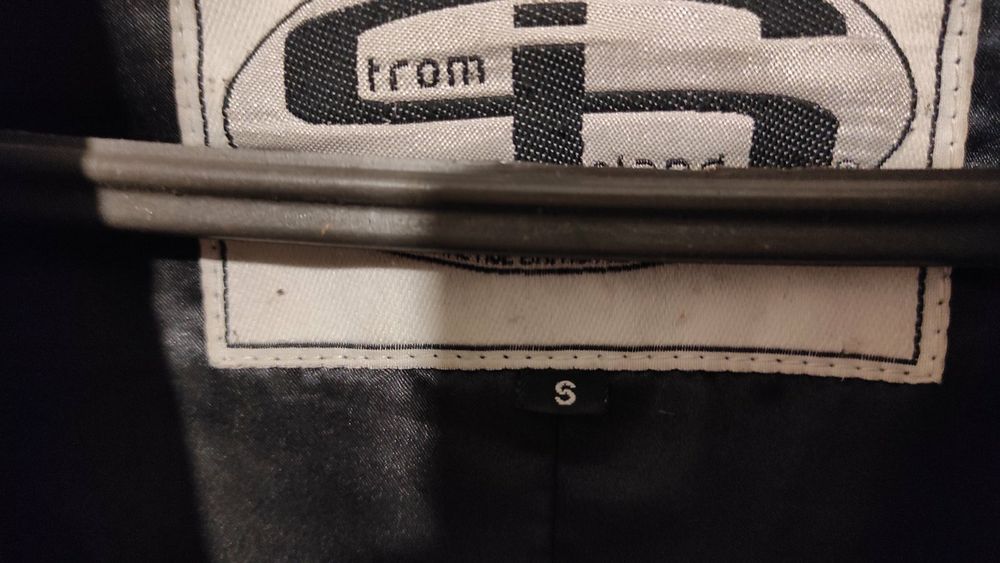 Кожаный пиджак женский