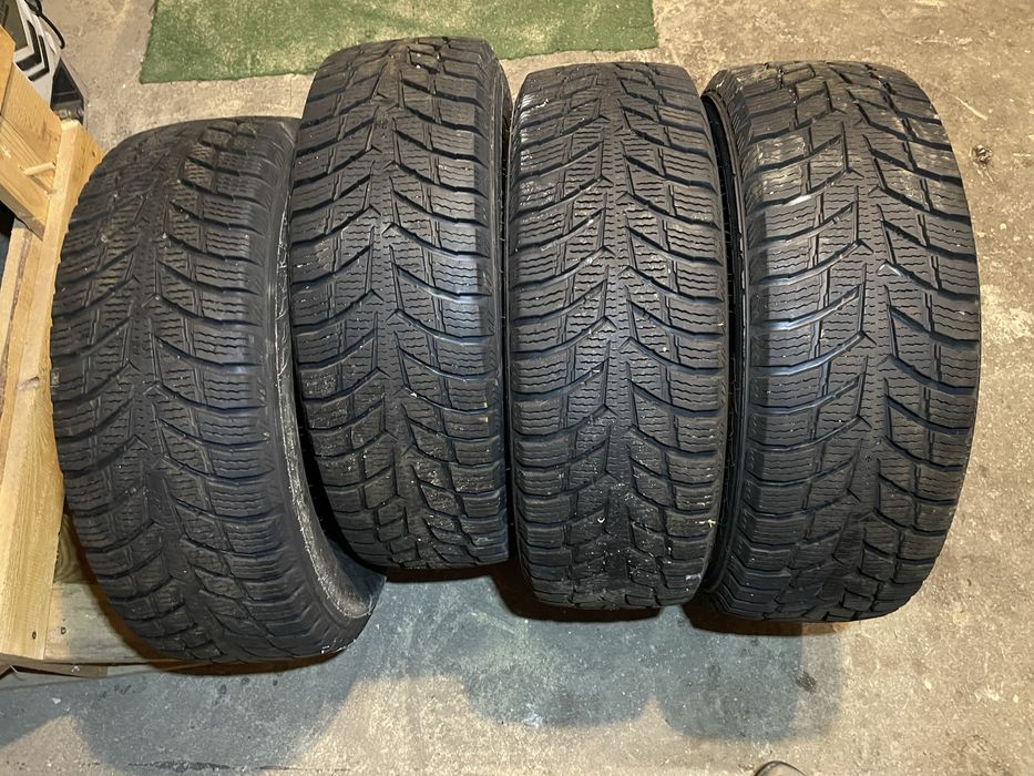 Nokian Snowproof C 205/65R16C komplet zimowy