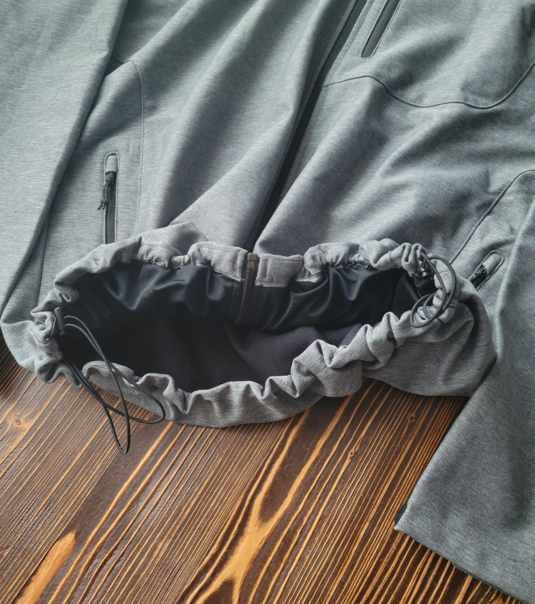 Куртка Сolumbia Softshell (оригінал). Колумбія

як нова водо/вітрозахи