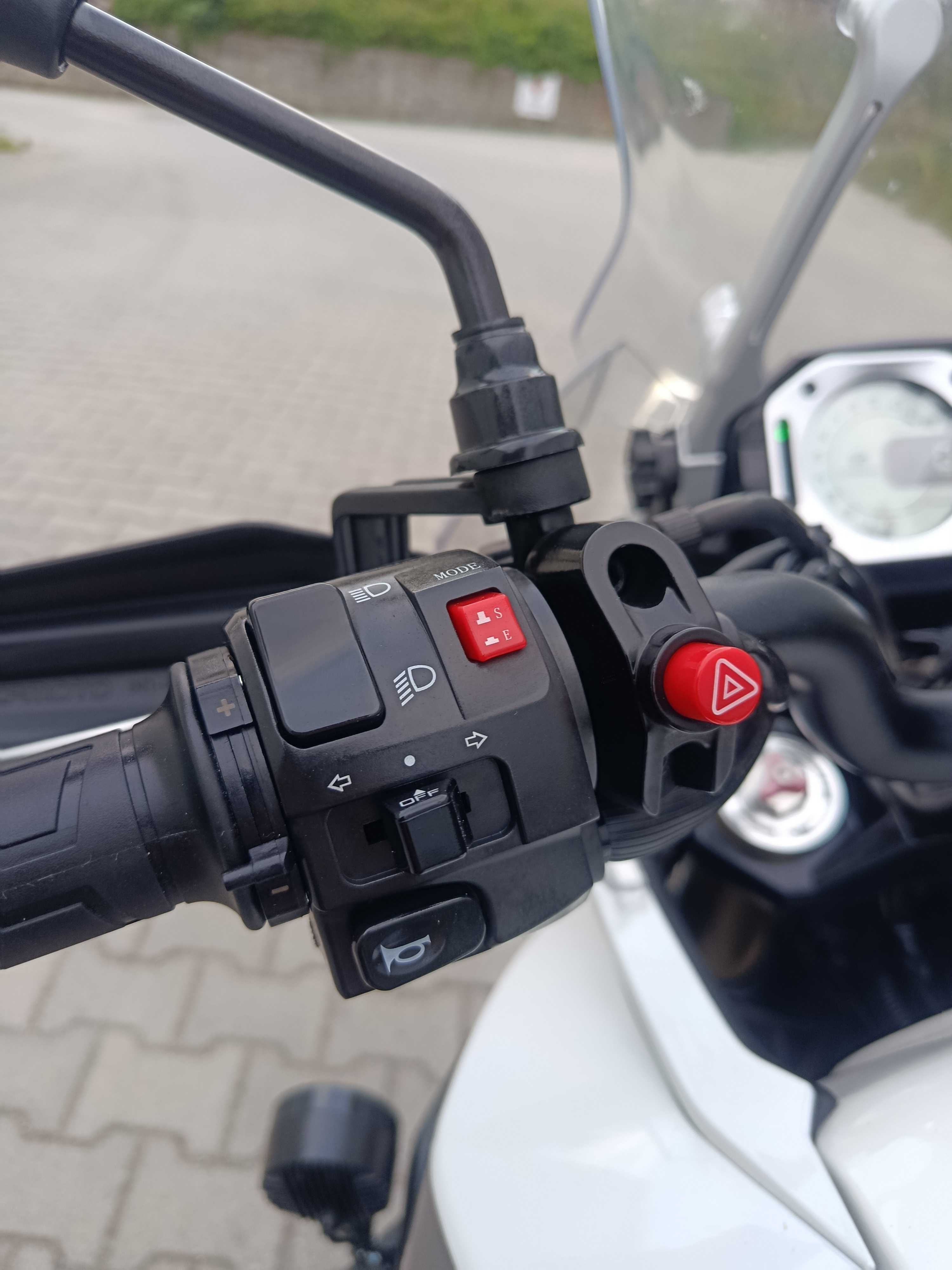 Jedynie 4700 Km*Jak Nowy*Salon Polska*Bezwypadkowy*Grzane Manetki*FV23