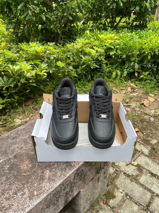Nike Air Force 1 Low '07 Black R.43
