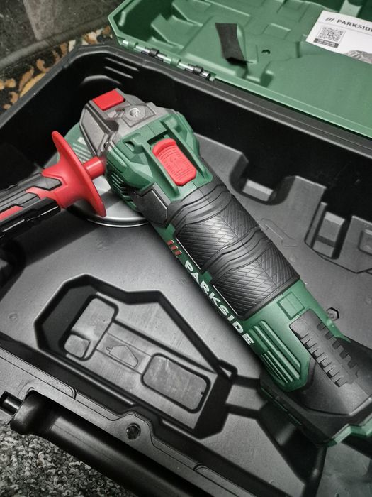 Szlifierka kątowa akumulatorowa parkside z ładowarką i baterią, nowa,