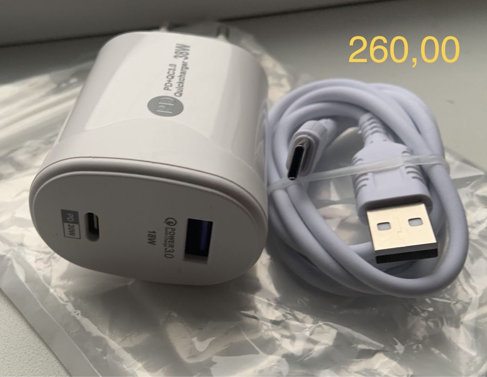 Зарядний пристрій USB type A; USB type C