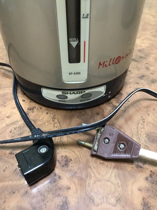 Чайник термос SHARP