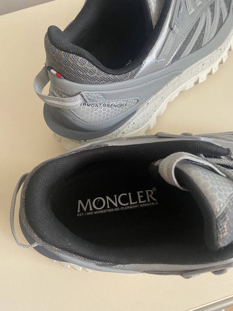 Взуття Moncler 44 розмір чоловіче