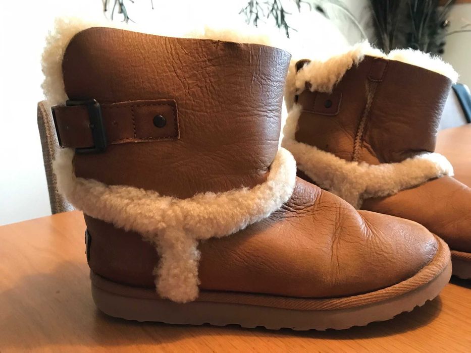 Botas UGGS em pele genuina forradas a pelo tam. 38 - Originais