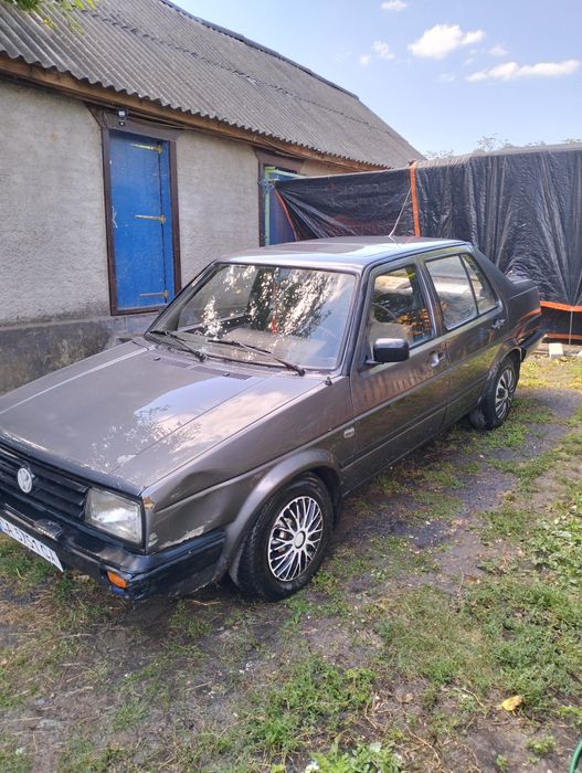 Джетта 2  1988 рік газ-бензин