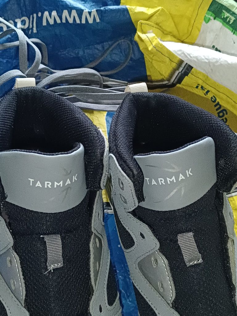 Tênis  marca tarmak ta novo *novo