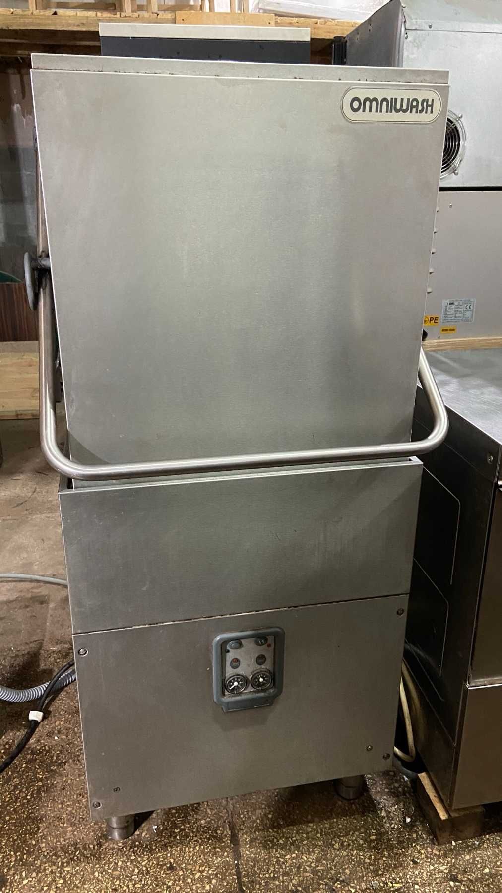 Б/в купольна посудомийна машина для кафе ресторану бару