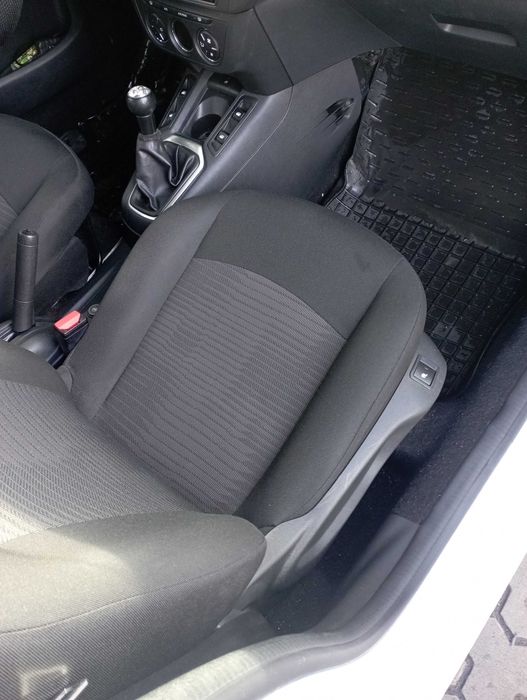 Продається Peugeot 301, 1,2 газ/бензин , мех КПП , пробіг 275 тис.
