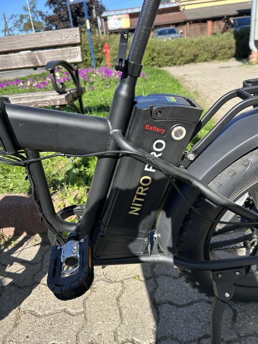 Składany rower elektryczny Motus Nitro
