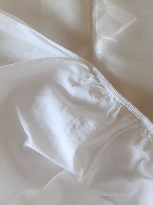 Непромокаемый наматрасник. Простынь. На детскую кровать.