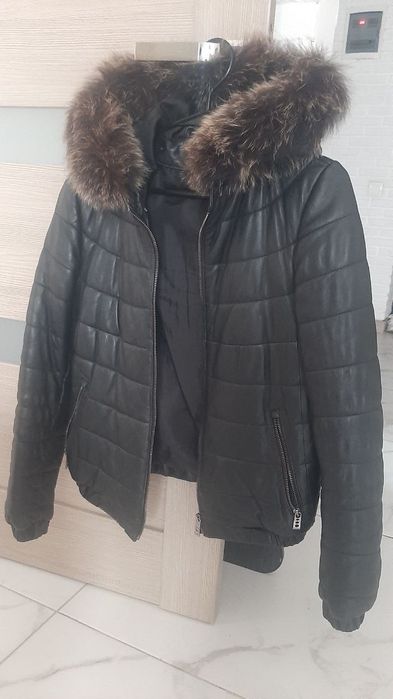 Продам шкіряну куртку