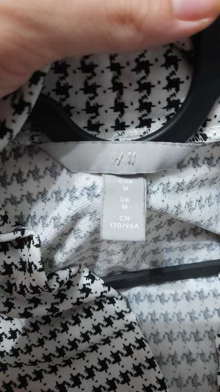 Bluzka H&M z krótkim rękawem 38 lub bluzka H&M M letnia w pipetkę