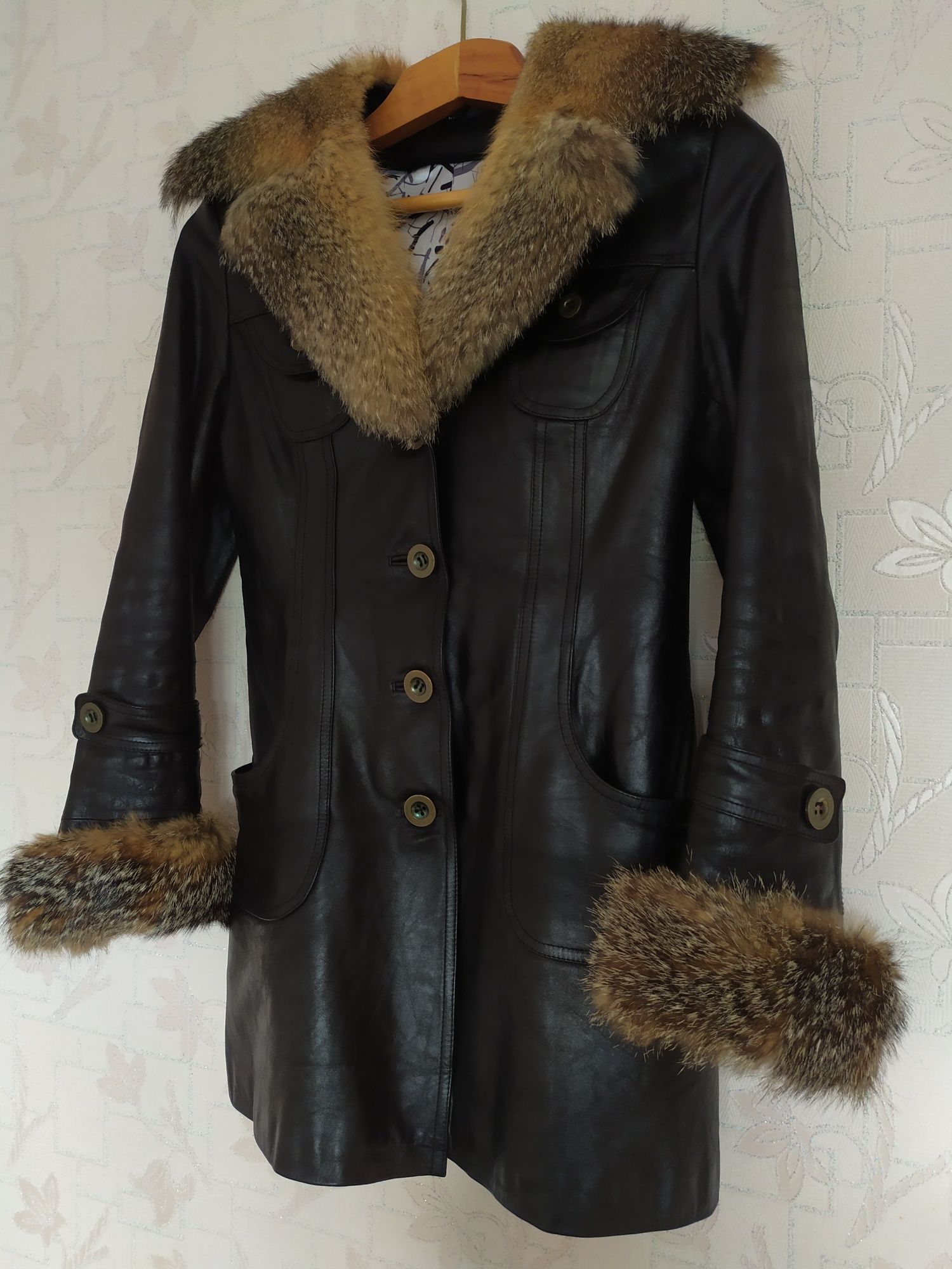 Жіноча шкіряна куртка з натуральним хутром женская куртка кожаная