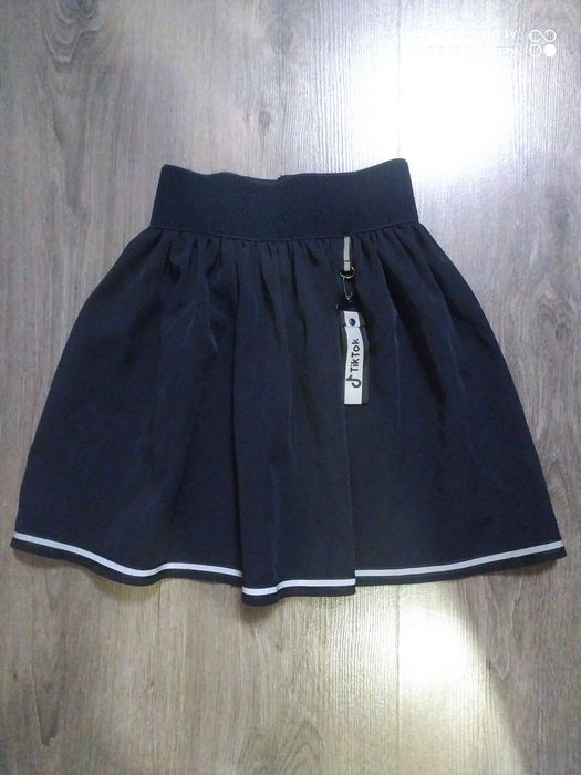 Спідниця шкільна на дівчинку 8-10 років