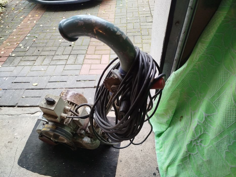 Cykliniarka do parkietu