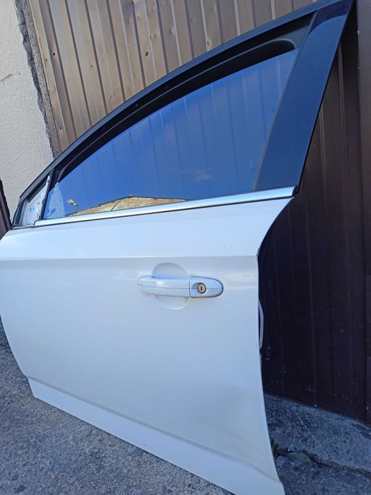 Ford Mondeo mk4 drzwi przednie lewe kod F,6
