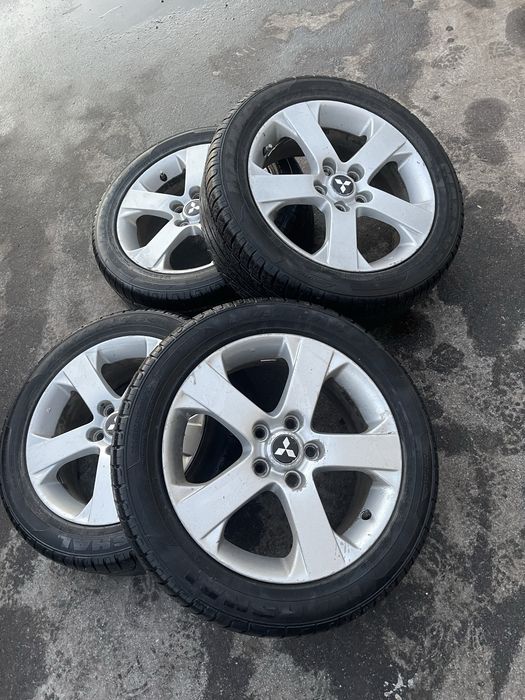 Колеса диски R17 5 х 114.3 резина Marshal 225 / 50