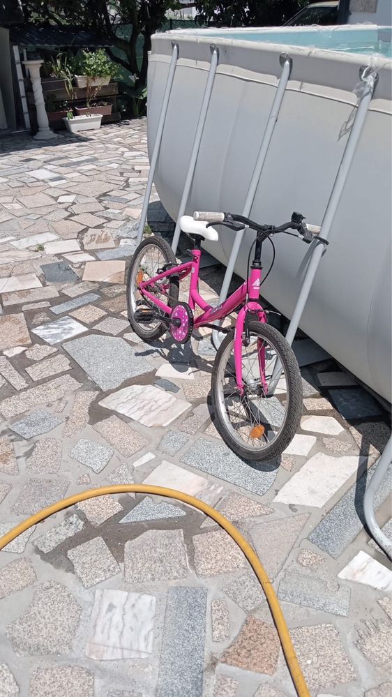 Bicicleta Rosa para criança Nova