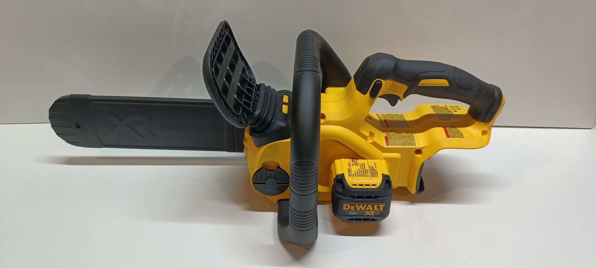 Акумуляторна пила DeWalt dcc620