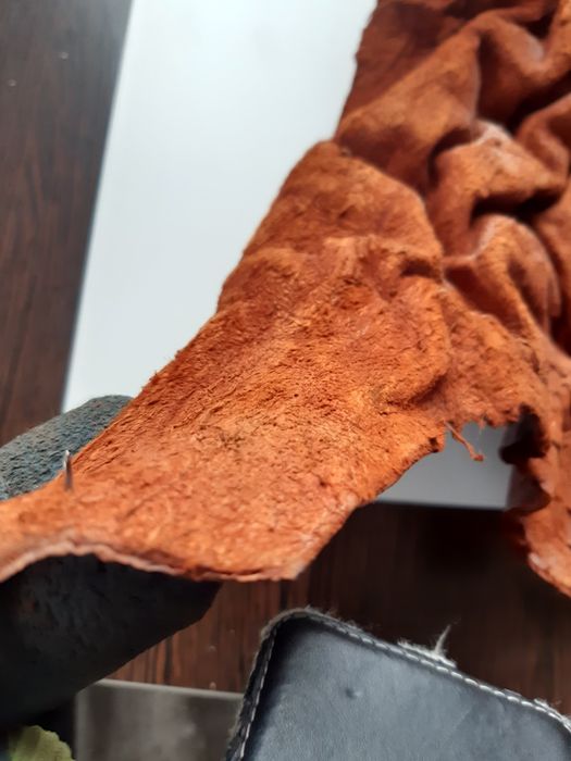 Ozdobna skóra na ścianę