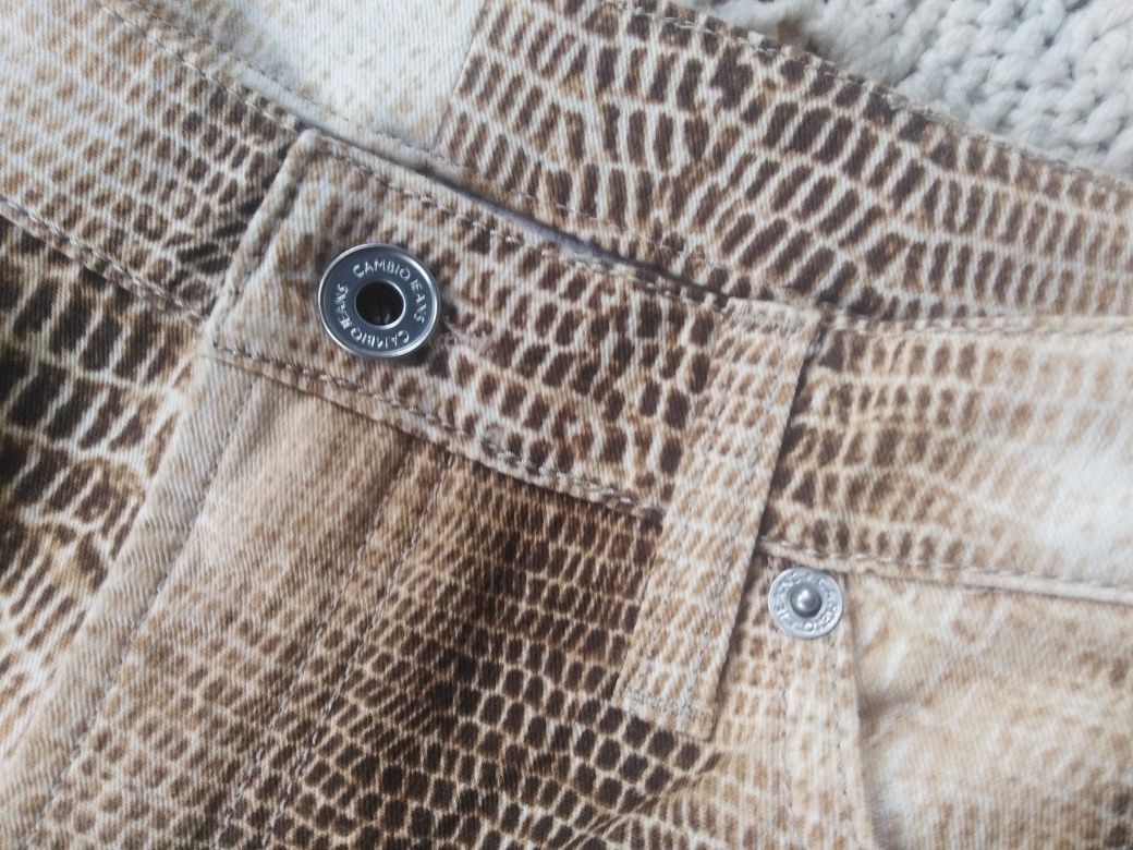 Markowe spodnie - Cambio Jeans - skóra węża r:M /B.5.
